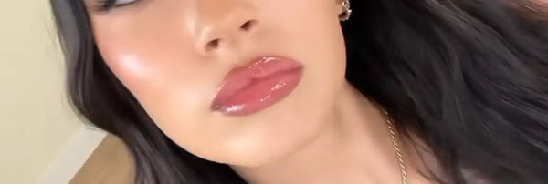 Résultat sur les lèvres de Sofia après Lip Stain Latte, effet naturel et lumineux - Bymee Cosmetics