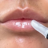 Étape 2 – laisser agir le repulpeur lèvres 5 à 10 minutes